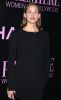Nom du fichier : WomenInHollywood_015.jpg
Poids du fichier : 28Ko
Dimensions : 367x600
Ajouté le : 29 Juil 2007 WomenInHollywood_015.jpg