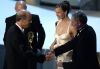 Nom du fichier : emmyawards-143.jpg
Poids du fichier : 44Ko
Dimensions : 600x414
Ajouté le : 19 Aout 2007 emmyawards-143.jpg