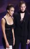 Nom du fichier : 2001emmy-12.jpg
Poids du fichier : 360Ko
Dimensions : 1000x1568
Ajouté le : 20 Avr 2006 2001emmy-12.jpg